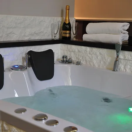 住宿加早餐酒店 那佛纳尼斯客房酒店